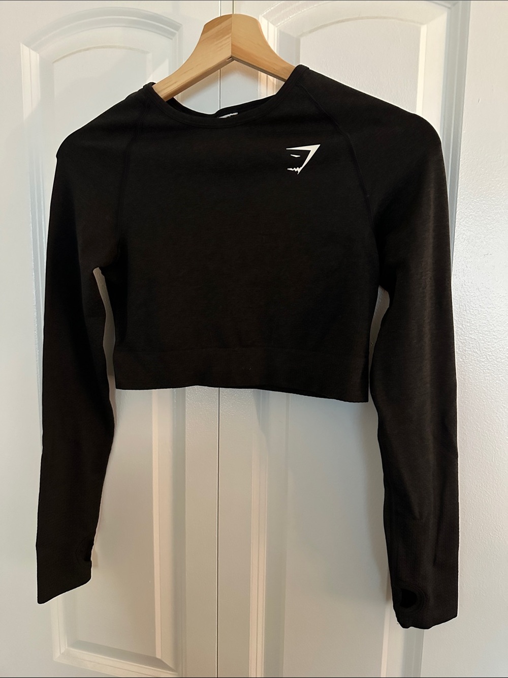 Gymshark Black Cropped Crewneck Sweatshirt